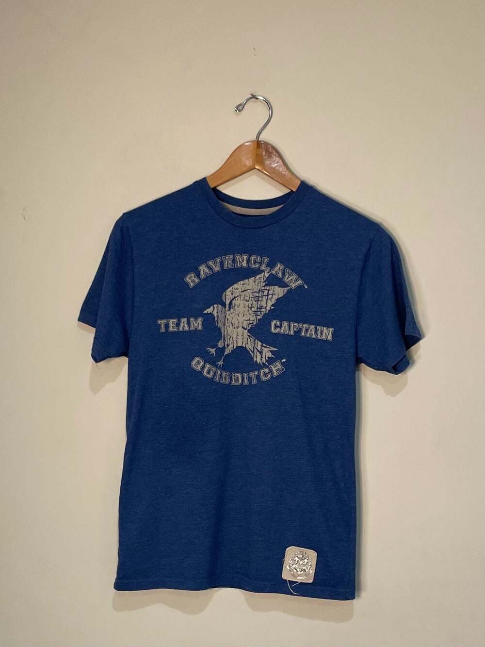 Wizarding World of Harry Potter Ravenclaw Team Captain T-Shirt Size S